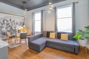 Fawkes Quarter in the centre of the city, sleeps 6